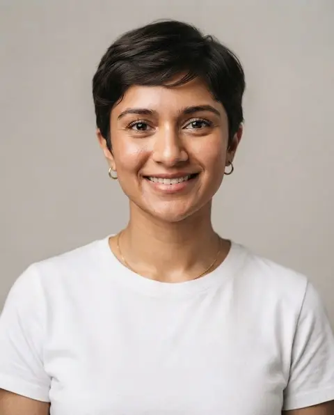 The same photo after the change: Pixie cut